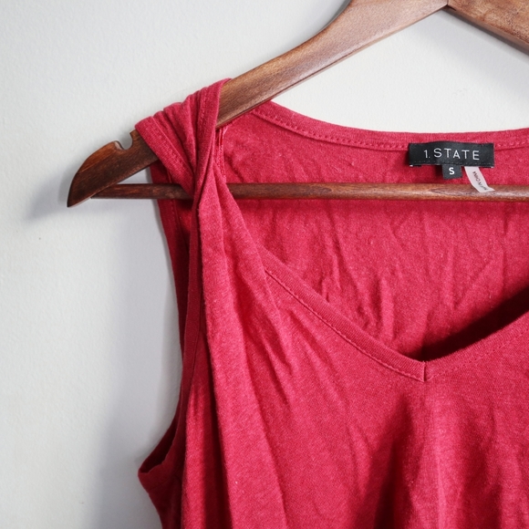 ✨NWT✨1.State Twist Strap Vneck Tank - Picture 6 of 6